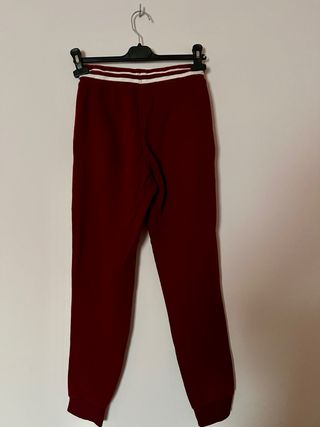 Pantalón chándal Bershka granate