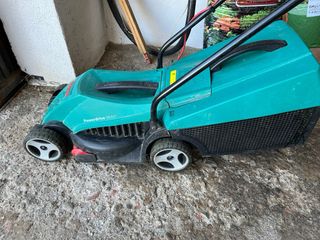 Cortacésped Bosch Rotak 32