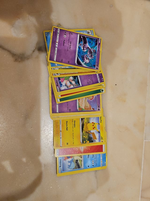 Lote de cartas Pokémon