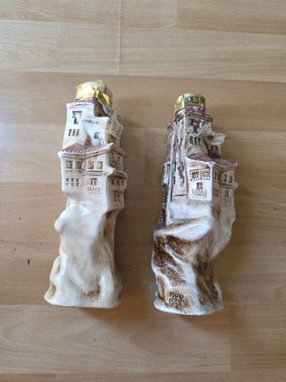 Bottiglie di liquore Cuenca Hanging Houses