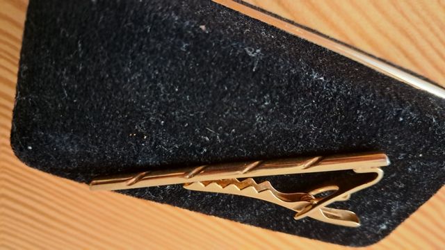 2 Pasacorbatas dorado y plateado