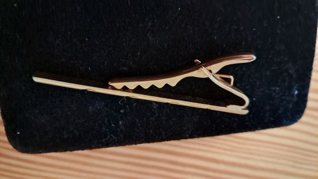 2 Pasacorbatas dorado y plateado