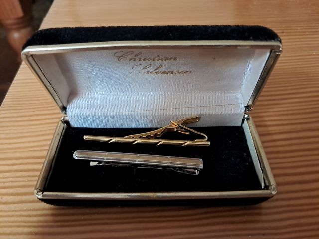 2 Pasacorbatas dorado y plateado