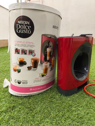 Cafetera Krups Dolce Gusto Roja