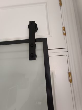 Puerta corredera cristal negro