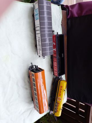 4 Vagones de tren antiguos