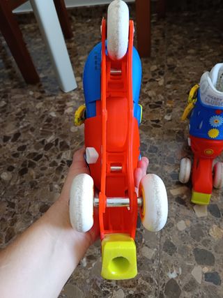 Patines de niño con Mickey Mouse.