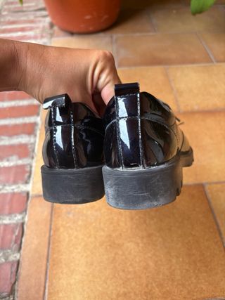 Zapatos Pablosky niña charol negros