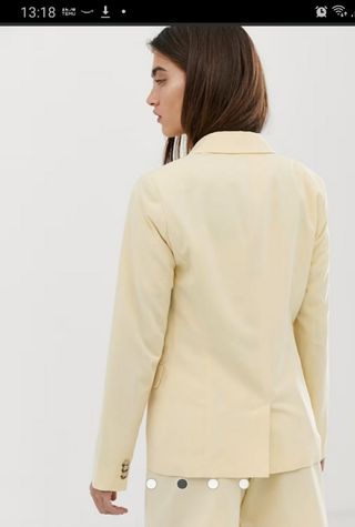 Traje Pull&Bear amarillo