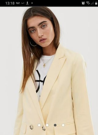 Traje Pull&Bear amarillo