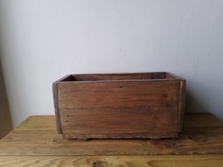 Jardinera de Madera Reciclada