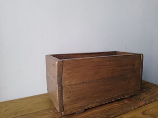 Jardinera de Madera Reciclada