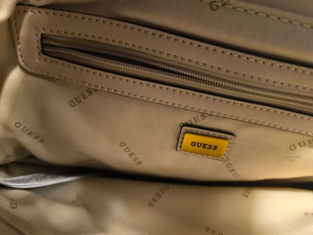 Bolso Guess Beige