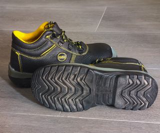 Calzado de seguridad talla 38 Issa Line Turia S1P 
