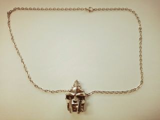 Collar Casco Romano Gladiador Película