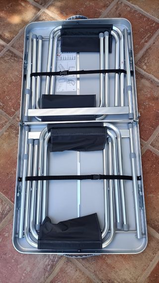 Mesa y 4 taburetes (Rocktrail)