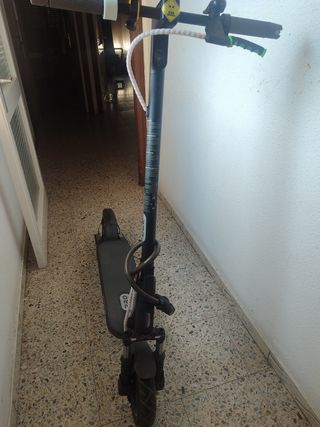 Patinete eléctrico casi nuevo