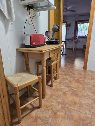 Mesa cocina plegable con 2 taburetes