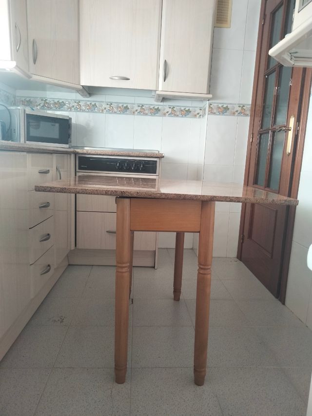 Mesa de cocina abatible madera