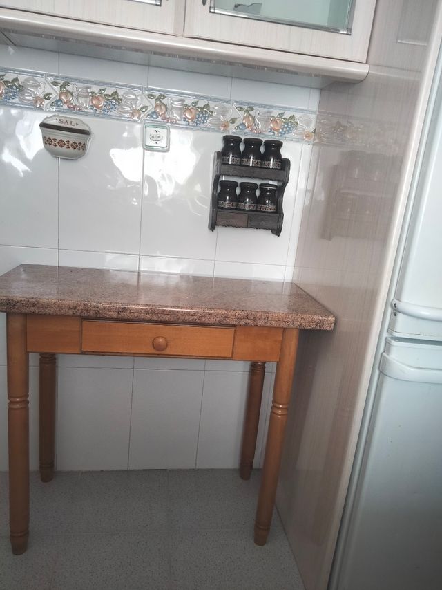 Mesa de cocina abatible madera