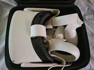 Oculus Quest 2 VR Headset
