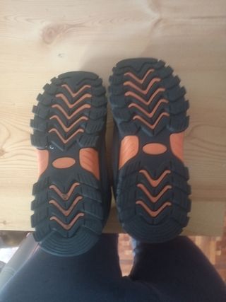 Botas de montaña niño talla 37