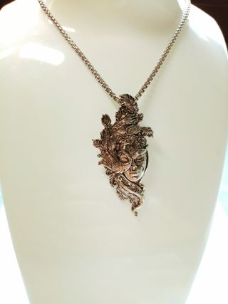Collar Máscara Veneciana Carnaval Plata