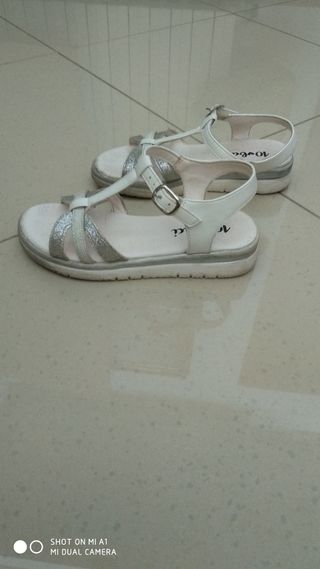 Sandali bianchi bambina