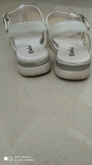 Sandali bianchi bambina