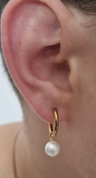 Pendiente dorado Unisex  aro/perla 