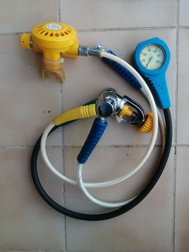 Regulador de buceo COLTRISUB