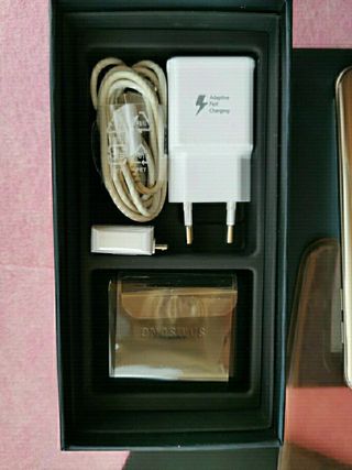 Samsung Galaxy S7 Edge Gold en perfecto estado