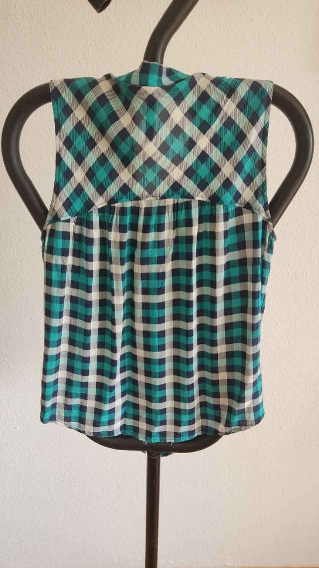 Camisa cuadros sin mangas Bershka