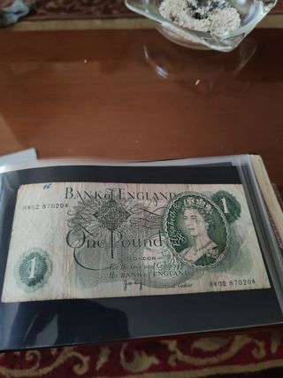 Lote de 9 billetes estrangeros 