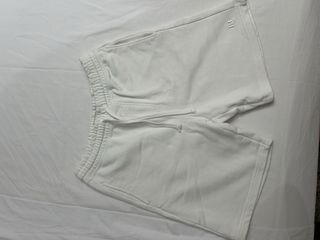 Pantalón corto blanco Pull and Bear