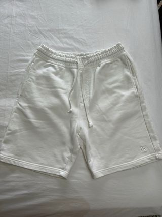 Pantalón corto blanco Pull and Bear