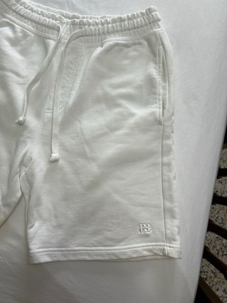 Pantalón corto blanco Pull and Bear