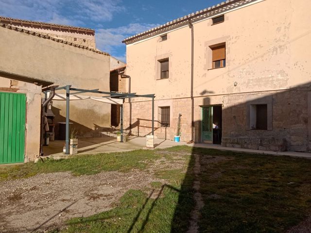 Casa en Tamaron(Burgos)con jardín solo particular