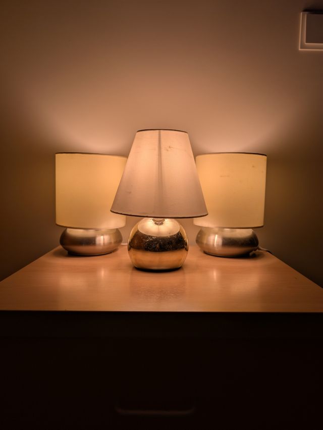 Lámpara Táctil + Bombilla