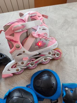 Patines de niña rosas y blancos