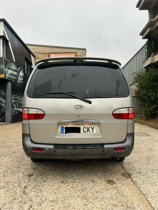 Hyundai H-1 2003