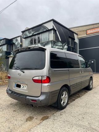 Hyundai H-1 2003