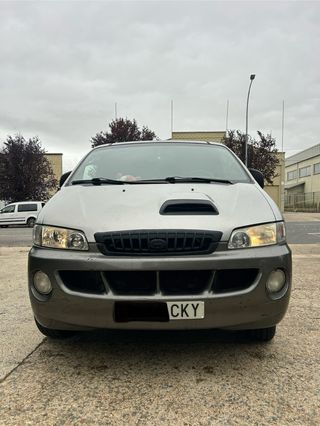 Hyundai H-1 2003