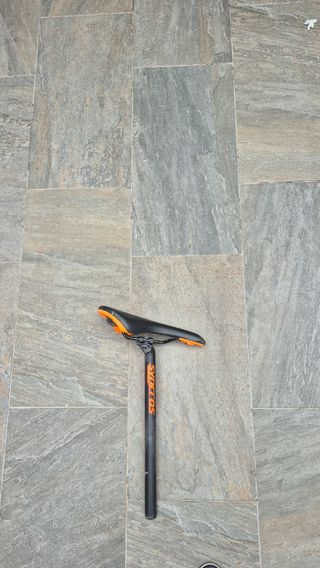 Sillín Scott Syncros Negro/Naranja