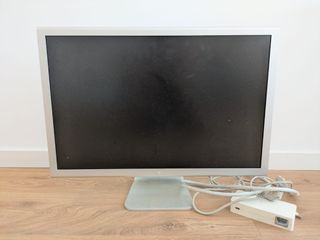 Monitor Apple Cinema Display Plata (No funciona)