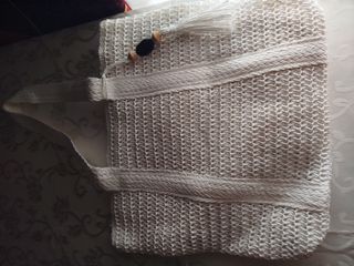 Bolso de hombro de rafia blanco