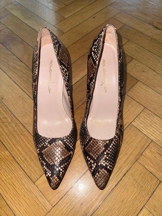 Zapatos de tacón Roberto Cavalli estampado serpien