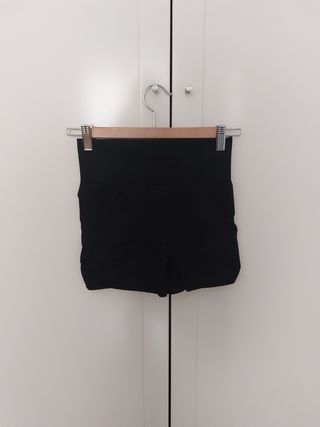 Mallas cortas negras