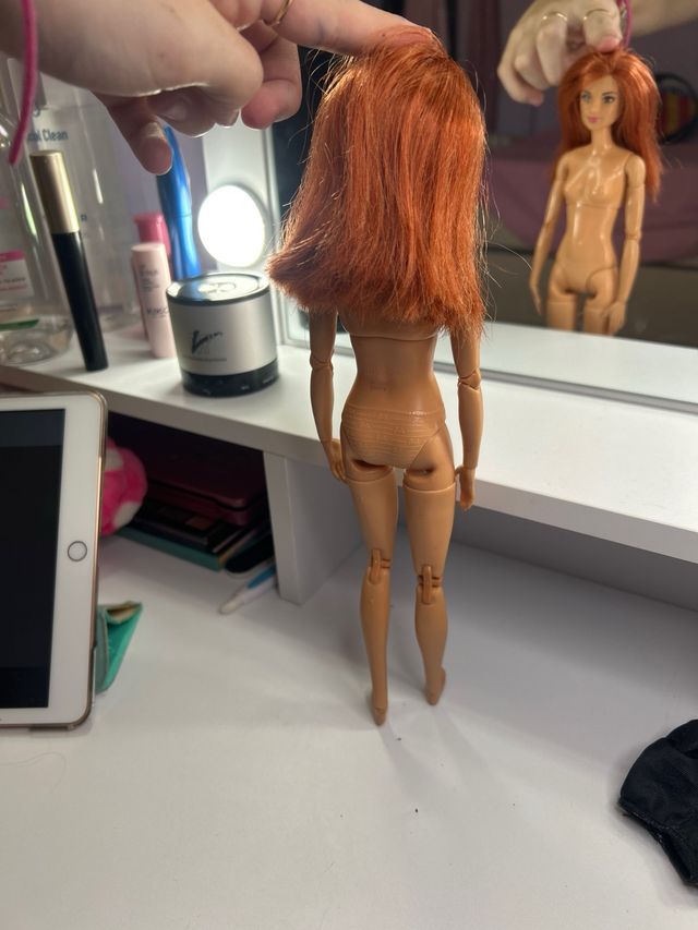 Barbie Movimientos Infinitos Pelirroja