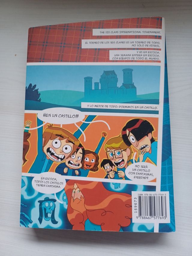 Los Futbolísimos 6: El misterio del castillo em...